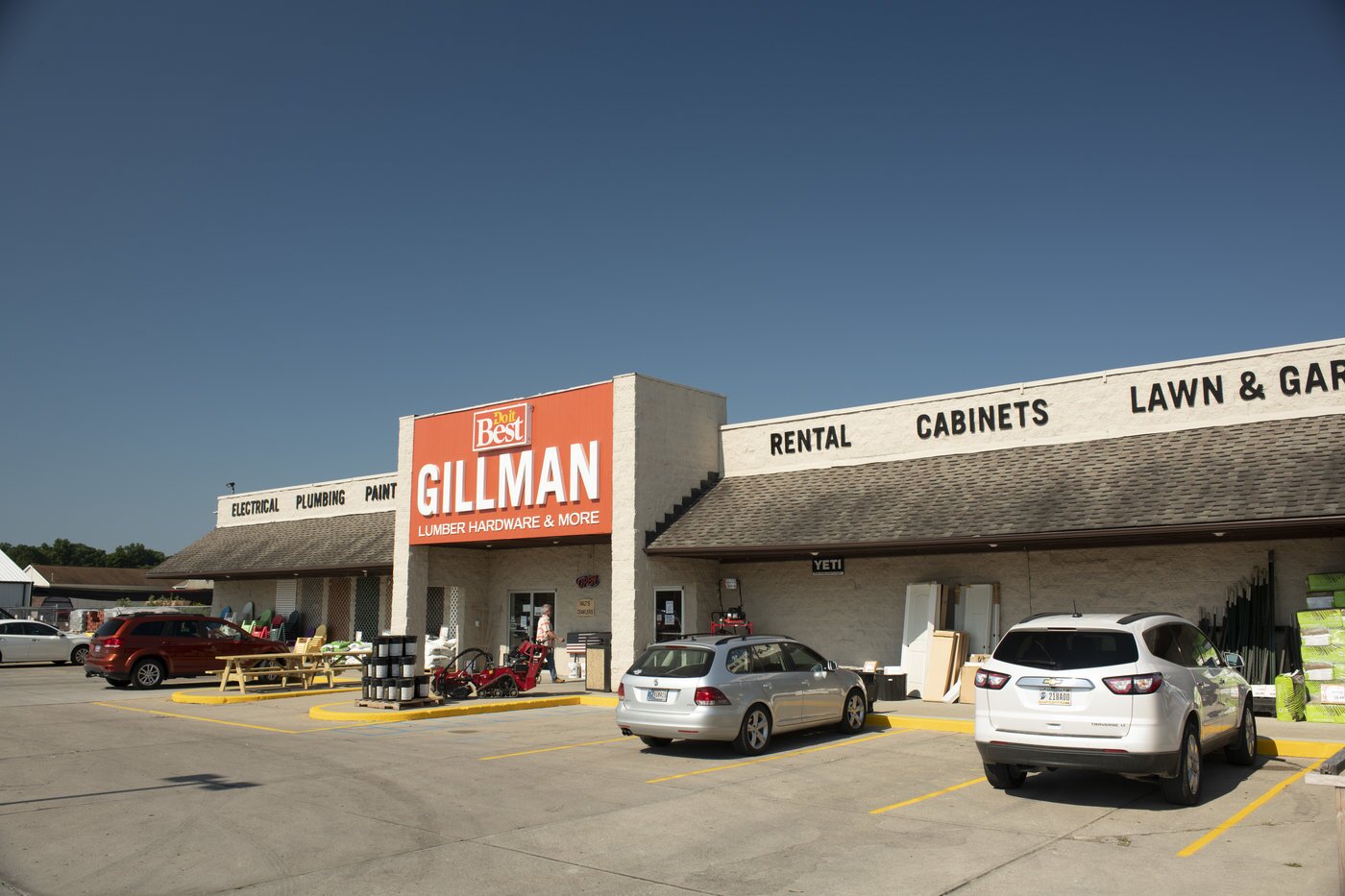 Retail Beacon Award — Gillman Home Centers 1 Gillman Home Centers’ 12 Do it Best stores do not feature cookie-cutter assortments and strive to keep people shopping local.