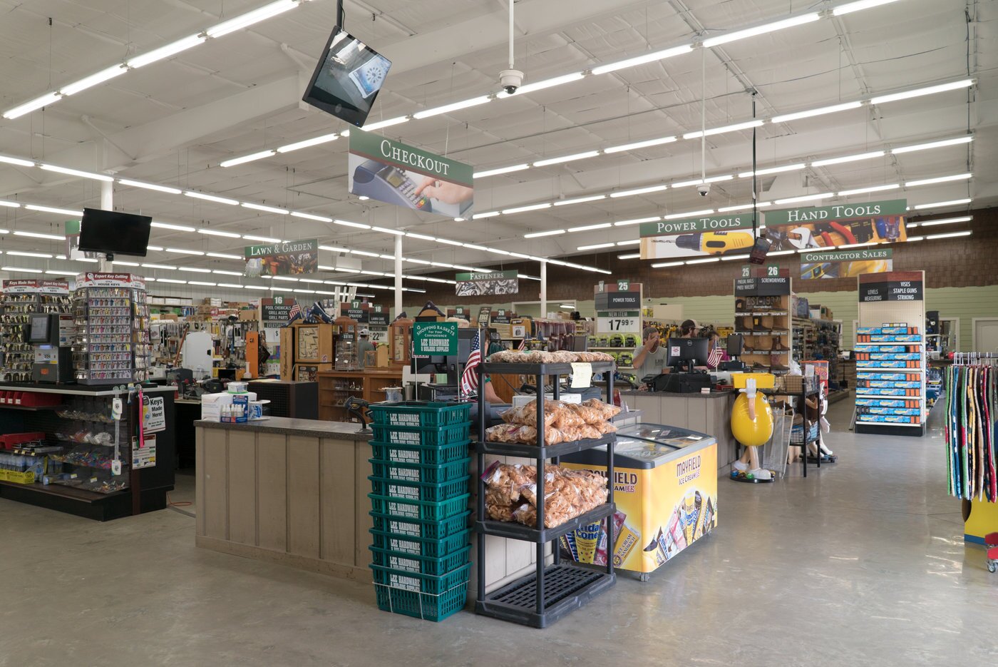 Retail Beacon Award — Lee Hardware & Building Supply 7 The new, larger sales floor enables them to stock more in core categories while expanding into new categories like grills and pool supplies.