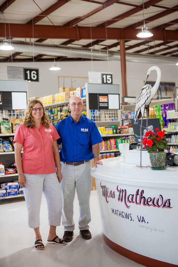 Opening A New Store That Stands Out 1 Kathryn Tatterson and Sterling Hudgins made sure their new Do it Best store’s design paid tribute to the local history of fishing, crabbing and oyster harvesting, with the checkout counter shaped like a boat stern.