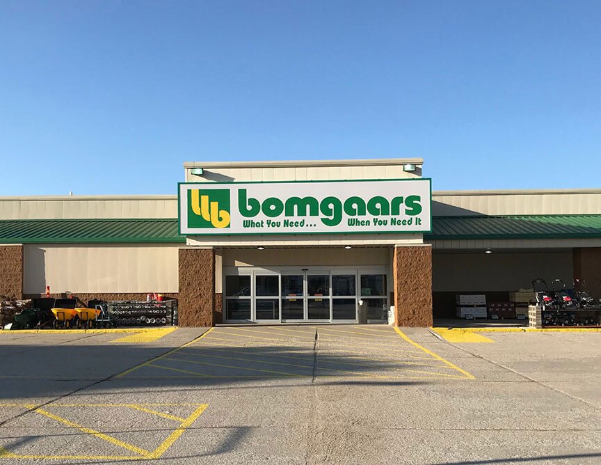 New Bomgaars store in Ainsworth, Neb.
