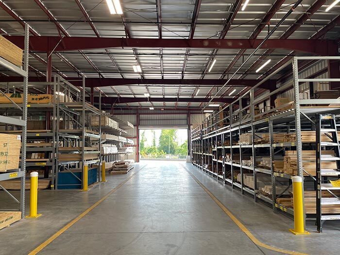 Townsend Building Supply — Beacon Award for Best New Store 6 The store features a completely paved lumberyard and a drive-thru warehouse with an automated Auto-Stak rack storage system for easy loading.