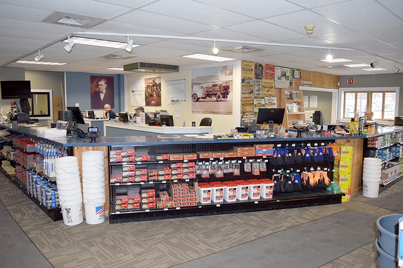 Page Lumber Becomes 1,000th Member of the Century Club 8 About 80 percent of Page Lumber’s customers are professional contractors and builders. The Poughkeepsie location has a dedicated contractor entrance and large space devoted to assisting pro customers.