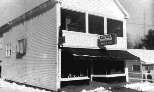 In 1939, Peter Koopman started offering surplus building supplies from his garage in Whitinsville, Mass. This humble beginning grew into Koopman Lumber’s first store, now a thriving family business with 12 locations.
