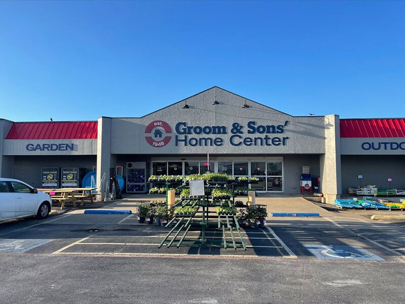 One of the defining characteristics of Nation’s Best is its deep commitment to the communities it serves. From the start, Miller and his team have prioritized retaining the local traditions and the names of the stores they acquire.