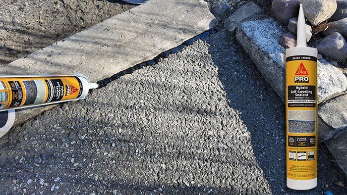 SikaflexSelfLevelingHybridSealantApplicatonShot 2889415028 67ab83f98f008 Sikaflex® Hybrid Self-Leveling Sealant