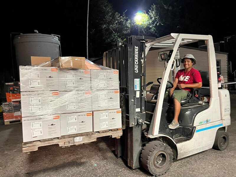 Special Report — Retailers Helping Communities Rebound After Hurricane Ian’s Devastation 9 Hagan Ace 2 Special Report — Retailers Helping Communities Rebound After Hurricane Ian’s Devastation