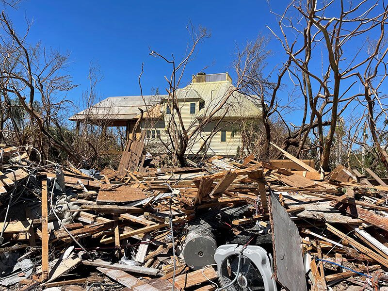 Special Report — Retailers Helping Communities Rebound After Hurricane Ian’s Devastation 2 Sanibel Island Special Report — Retailers Helping Communities Rebound After Hurricane Ian’s Devastation