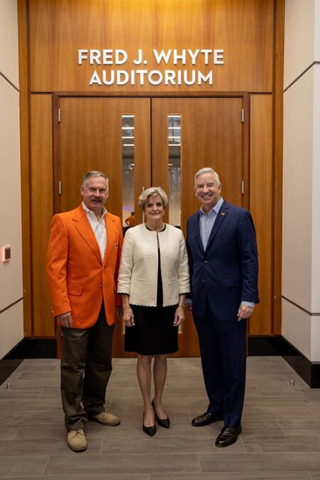 Stihl w STIHL INC. Names Auditorium in Former President’s Honor