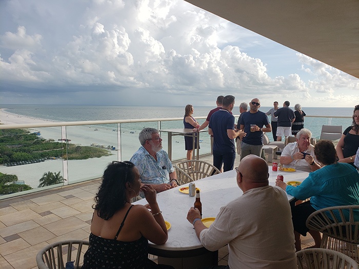 THC Jan 24 News cutline 2 socializing The Hardware Conference, NHPA Independents Conference Join to Create Singular Event for Independent Hardware Retailers