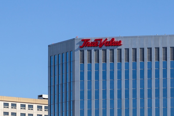 Bankruptcy Deal Clears Path for True Value’s Sale to Do it Best 2 True Value HQ Bankruptcy Deal Clears Path for True Value’s Sale to Do it Best