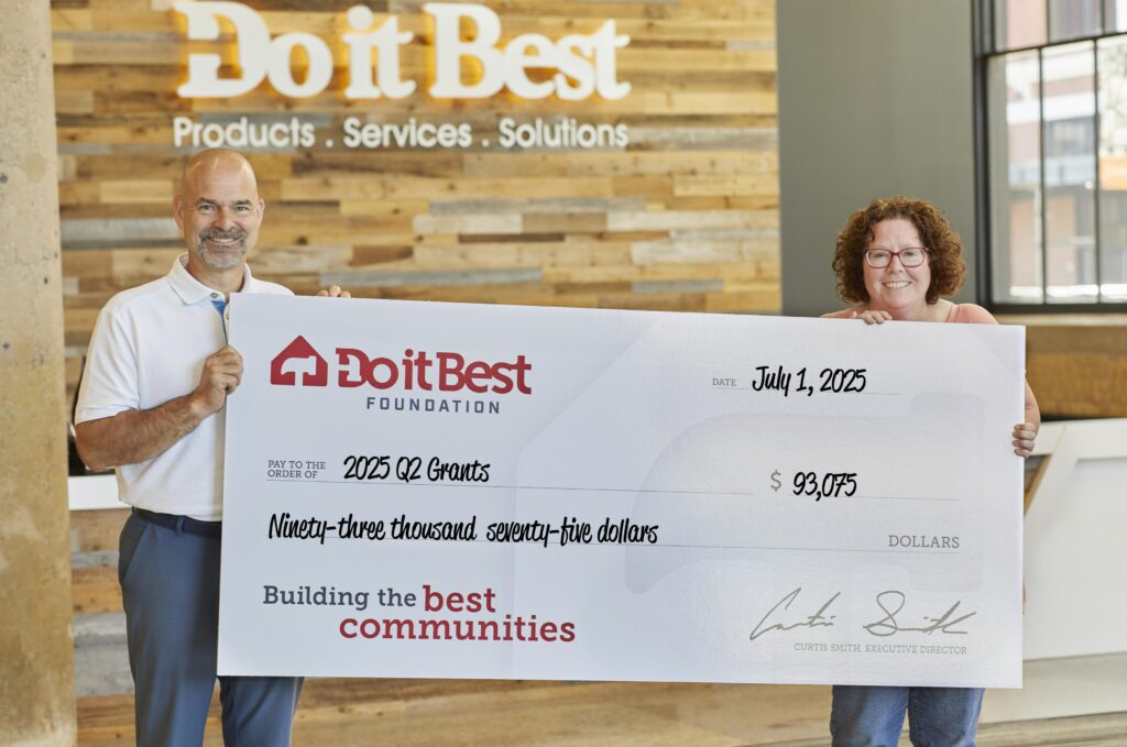Do it Best Foundation Awards More Than $93,000 in Q2 Grants to Support Children and Families 1 HC DiB Foundation 7 25 Do it Best Foundation Awards More Than $93,000 in Q2 Grants to Support Children and Families