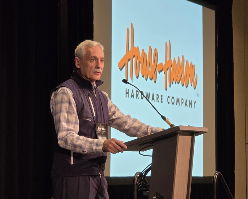 House-Hasson Dealer Market Maintains Momentum as Storm Alters Plans 1 Henry at podium House-Hasson Dealer Market Maintains Momentum as Storm Alters Plans