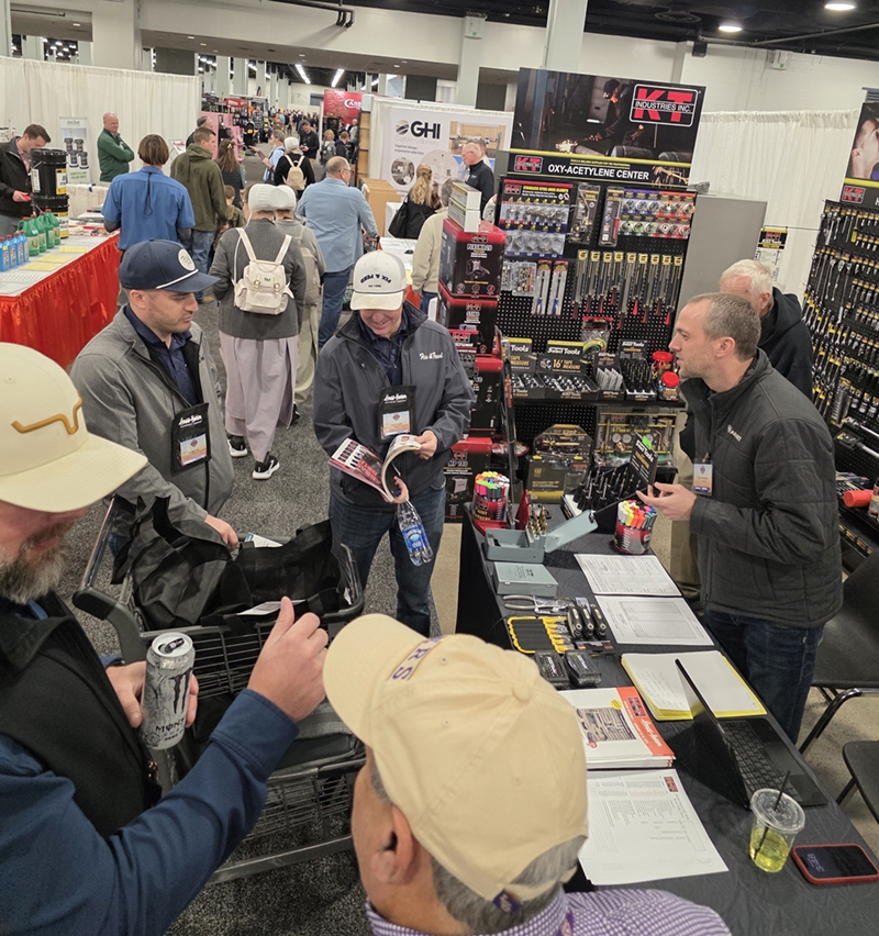 House-Hasson Dealer Market Maintains Momentum as Storm Alters Plans 3 crowd 2 House-Hasson Dealer Market Maintains Momentum as Storm Alters Plans