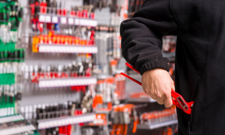 AdobeStock 59634214 How to Protect From Theft Without Losing the Sale